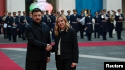 Украинскиот премиер Володомир Зеленски и италијанската премиерка Џорџа Мелони
