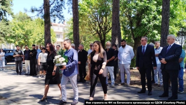 делегација на СДСМ предводена од Методија Куновски оддаде почит на рускиот конзул Александар А. Ростковски