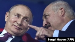 Владимир Путин менен Александр Лукашенко. 