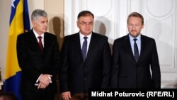 Članovi Predsjedništva: Dragan Čović (L), Mladen Ivanić (S) i Bakir Izetbegović (D)