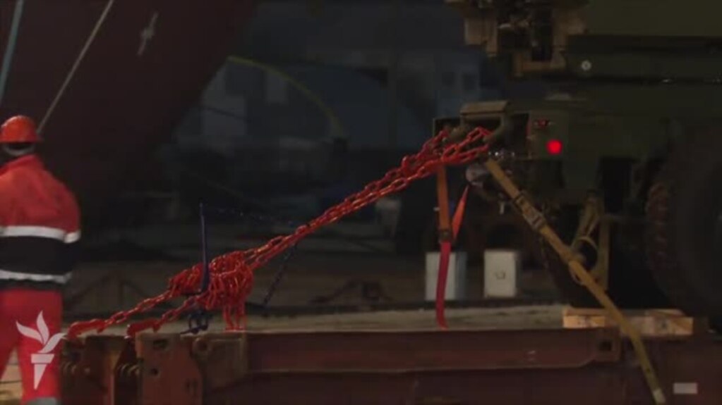 Elementele sistemului de rachete HIMARS au sosit în 20 februarie 2020, în Portul Constanța.