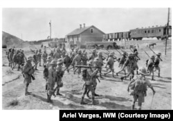 სტაფორდშირის პოლკი ბალადაჯარის სადგურზე, ბაქო, 1918 წლის აგვისტო