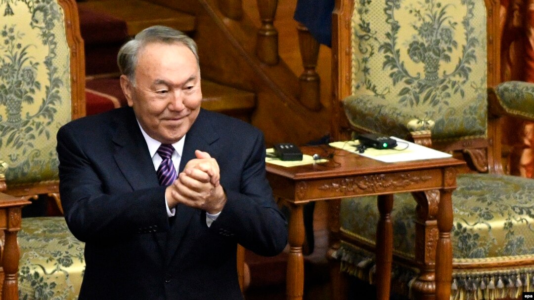 Қазақстан президенті Нұрсұлтан Назарбаев. Токио, 8 қараша 2016 жыл.