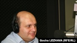 ნოდარ ხადური