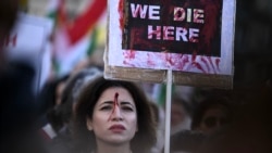 راهپیمایی مخالفان حکومت در پاریس