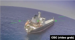 Скриншот з відео СБС ЗСУ: удар по танкеру РФ у Чорному морі