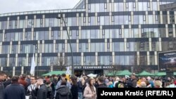 Protest studenata i profesora ispred Fakulteta tehničkih nauka u Novom Sadu, 28. marta 2025.