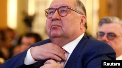 Алишер Усманов 2017 йилда Москвада ўтказилган Россия бизнеси ҳафталиги доирасидаги тадбирда иштирок этмоқда.
