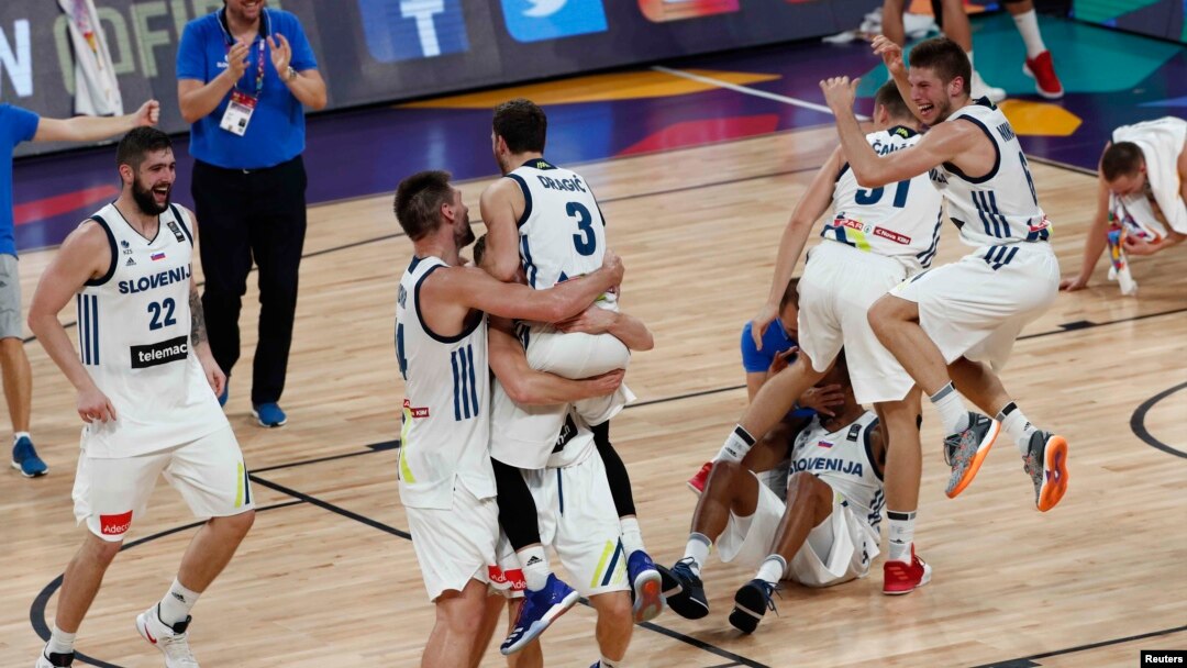 Slovenia celebrates its victory over Serbia to win the Eurobasket title in Istanbul on September 17.