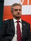 Ambasadori i Mbretërisë së Bashkuar, Jonathan Hargreaves. Fotografi nga arkivi. 