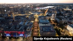Desetine hiljada ljudi na ulicama Beograda traži izbore i smenu vlasti 