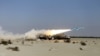 Raketa Noor dugog dometa, namijenjena gađanju brodova, ispaljuje se tokom vojnih vježbi iranske mornarice u Omanskom zalivu, 14. januara 2021.