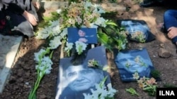 پیکر محمدرضا شجریان، اسطوره آواز ایران، در کنار موزه آرامگاه فردوسی به خاک سپرده شد