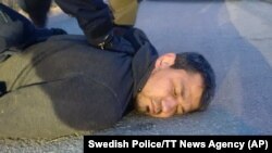 Ахмат Акилов при задержании после наезда на людей