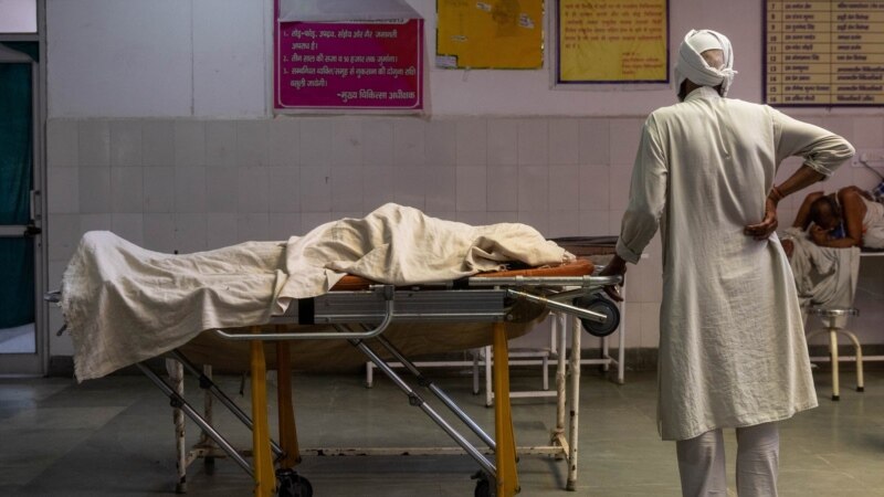 Индија: за 24 часа 4 илјади починати од ковид-19 