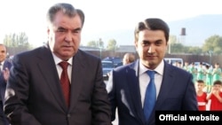 Тажик президенти Эмомали Рахмон уулу Рустам Рахмон менен, 25.12.2015