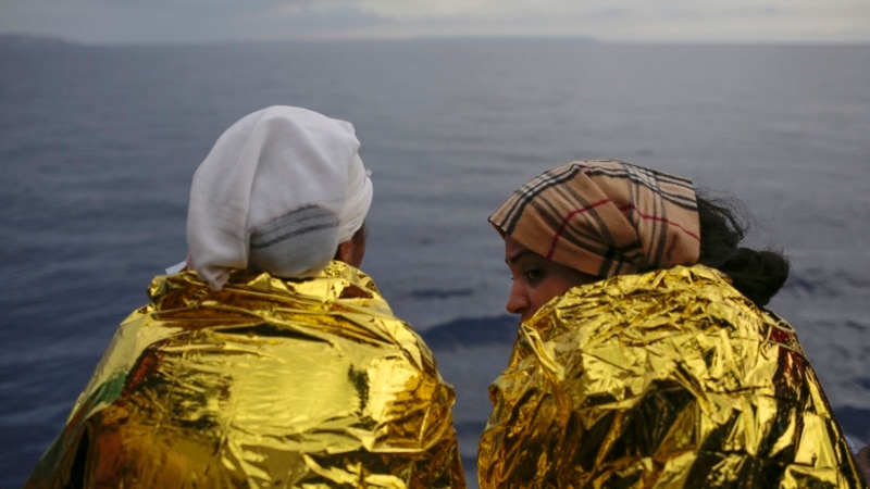 Italia achită zece ONG-iști acuzați că au colaborat cu traficanții de persoane pe mare