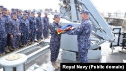 Fosta navă britanică de vânătoare de mine a fost predată Forțelor Navale Române în portul Rosyth din Scoția.