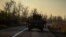 Українські військові в броньованому автомобілі поблизу Слов’янська, вересень 2025 року
