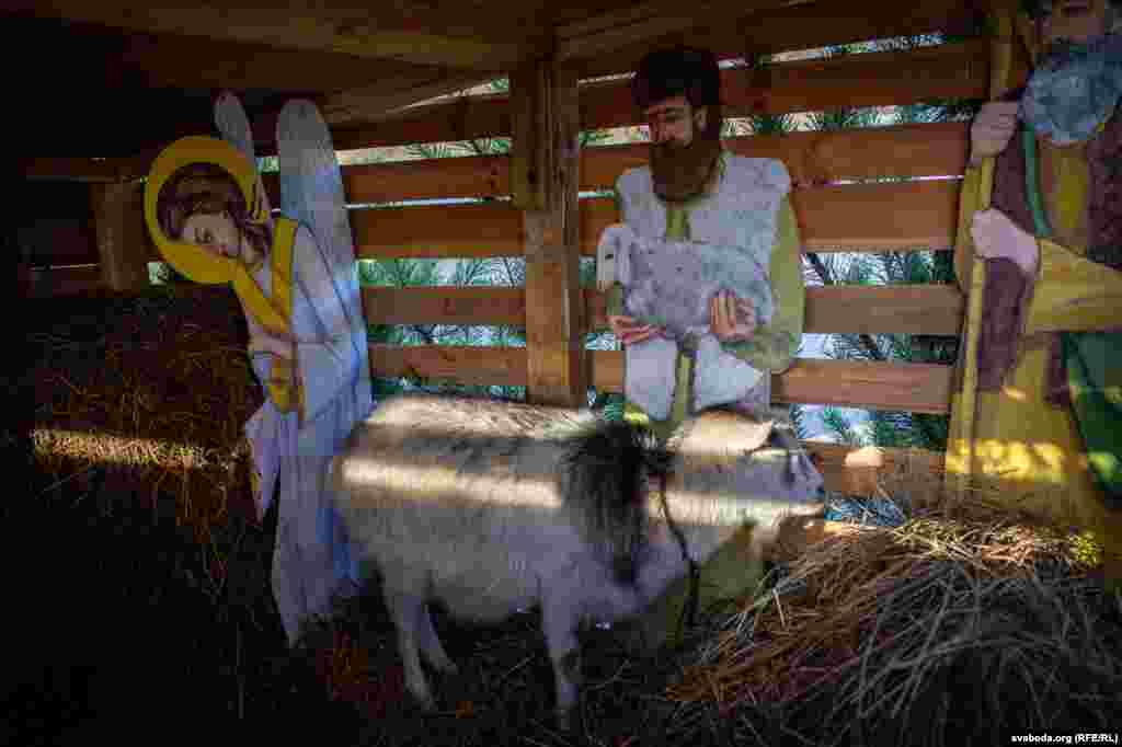 Belarus - Nativity scene in Horadnia, 6Dec2020