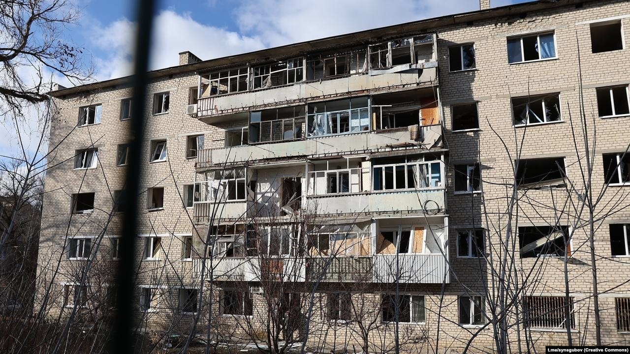 Двомісячна дитина і двоє дорослих постраждали через удар РФ по Ізюму – Харківська ОВА