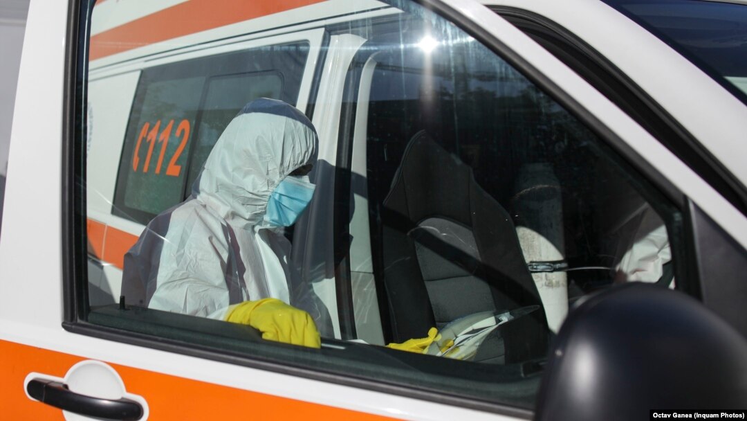 Managerii serviciilor de ambulanță spun că în cazul urgențelor majore, salvările ajung la pacienți în 15 minute. La consultații însă, timpul de așteptare depășește două ore. 