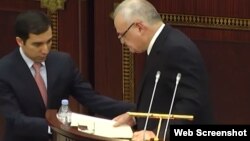 Artur Rasizadə parlamentdə hesabat verir. 16mart2018