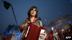  Жан-Мишел Жар през 2004 година в Пекин 