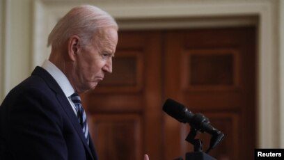 Biden Announces New U.S. Sanctions Hitting Russian Banks, Technology Sector