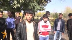 Маоши бинокоронро кӣ медиҳад?