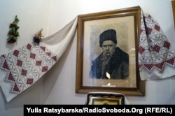 Портрет Тараса Шевченка в музеї в селі Керелівка на Черкащині