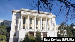 მთავრობა დააწესებს სტუდენტების კვოტებს ამა თუ იმ ფაკულტეტზე - ესეც დაეფუძნება მთავრობის კვლევას „შრომის ბაზრის მოთხოვნების შესახებ“.
ფოტოზე: ტექნიკური უნივერსიტეტი