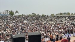 جلسې ته زرګونه کسان ورغلي