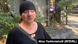 ასმათ მეტრეველი, თბილისის სააპელაციო სასამართლოს შესასვლელი, 25 სექტემბერი, 2025 წელი