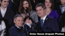 USR și PLUS decid sâmbătă când vor fuziona