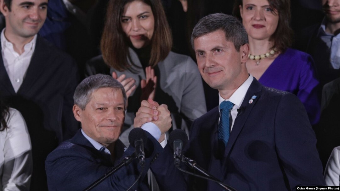 România - Dacian Cioloș și Dan Barna