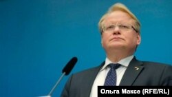 Ministrul suedez al apărării Peter Hultqvist