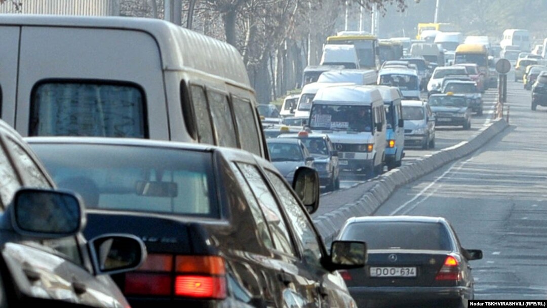 В целом, автопарк Грузии более чем на 70% состоит из автомобилей, срок эксплуатации которых превышает 15 лет