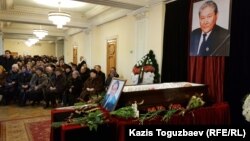 Абдилдин менен коштошуу зыйнаты, Алматы, 3-январь 2019-жыл. 