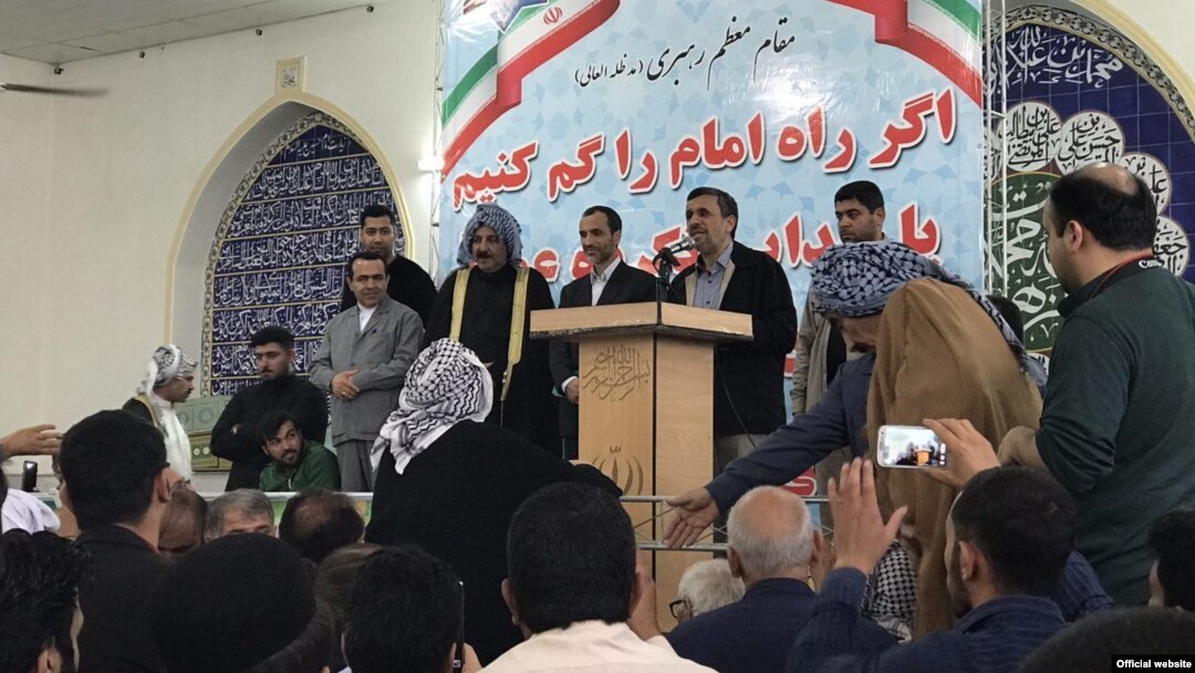 محمود احمدی‌نژاد، رئیس جمهوری سابق ایران، روز چهارشنبه، دوم فروردین، در اهواز