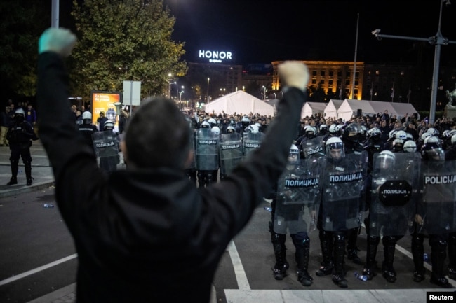 Protestë në Parlamentin Serb, 2 nëntor 2025.