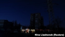 У компанії зазначають, що причина запровадження заходів обмеження – наслідки російських ракетно-дронових атак на енергооб’єкти