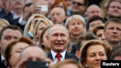 Президент России Владимир Путин на праздновании Дня города 10 сентября 2016 года