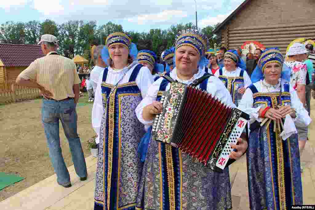 Алексеевский районы үзешчәннәре