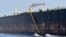 Высадка назіральнай місіі на судна MV SUN, якое падазраюць у датычнасьці да ценявога флёту