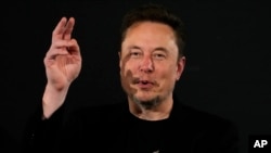 Controversatul miliardar american Elon Musk. El și alți bogați din lume, alcătuind doar 1% din populație, dețin 59% din toate activele financiare globale, potrivit ONG-ului Oxfam. (AP Photo/Kirsty Wigglesworth, Pool, File)