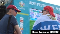 Фонзона в Петербурге во время матча ЧЕ-2020 Россия - Финляндия 