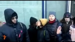 Столкновения ЛГБТ-активистов, их противников и полиции у Государственной Думы