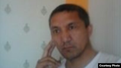 Олар Юлия Меньшованы ұрып жатыр. Анасы ұлының басын көріп, жыныстық қатынасқа қарсы тұра алмады