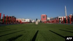 Kip Skanderbega u središtu Tirane